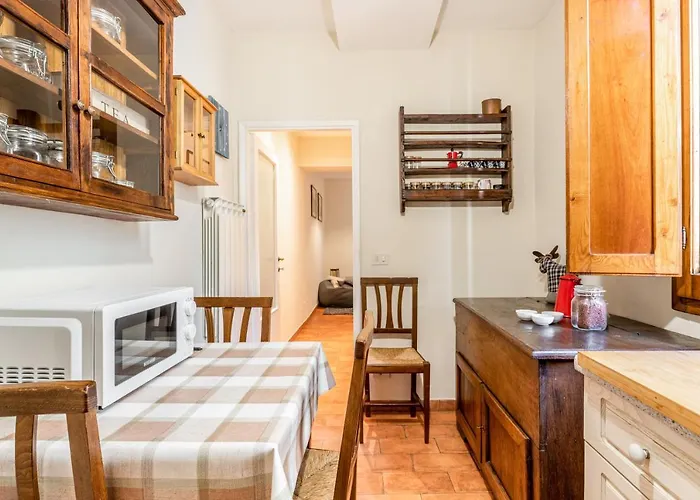 Apartment Guesthost - Mercato Di Sant'ambrogio Cozy *
