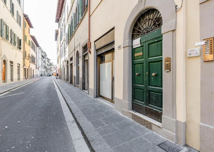 Guesthost - Mercato Di Sant'ambrogio Cozy Apartment Florence
