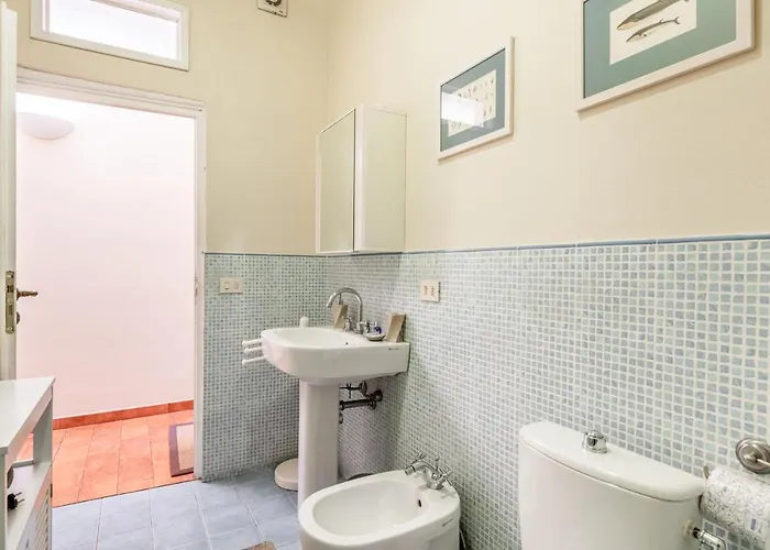 Guesthost - Mercato Di Sant'ambrogio Cozy Apartment *