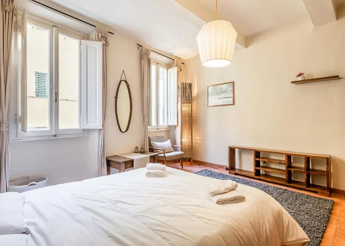 Guesthost - Mercato Di Sant'ambrogio Cozy Apartment *